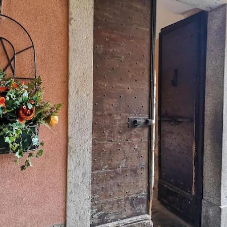 POETI&MISùLTIN. POESIA E VACANZA SUL LAGO Menaggio Esterno foto